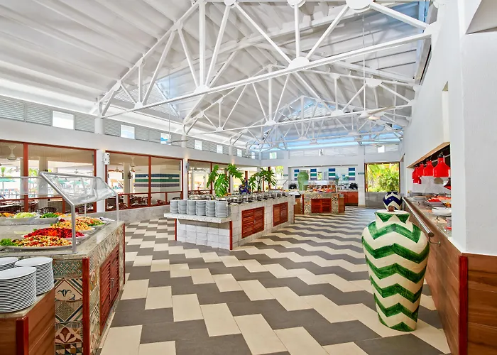 Grand Decameron Panama, A Trademark All InclusiveResort Hotel