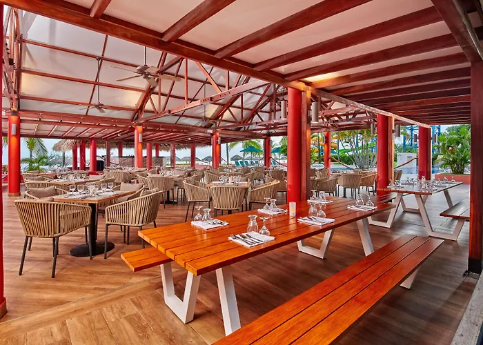 Grand Decameron Panama, A Trademark All InclusiveResort Hotel